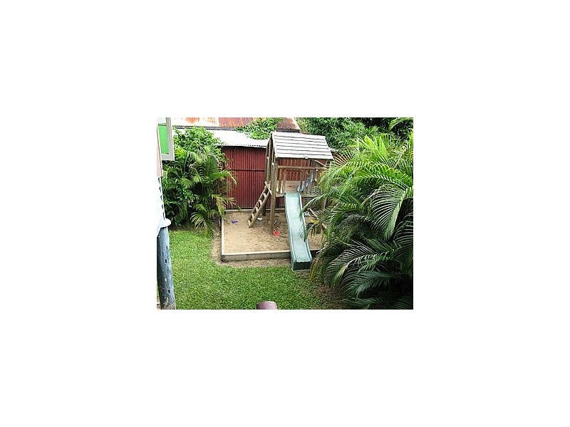 Wandal QLD 4700