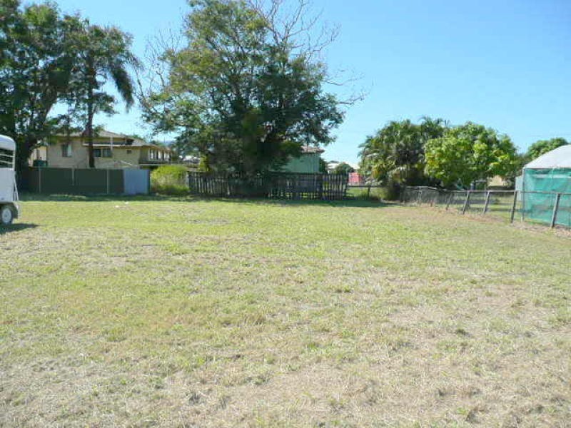 8-10 Princess Street, Berserker QLD 4701