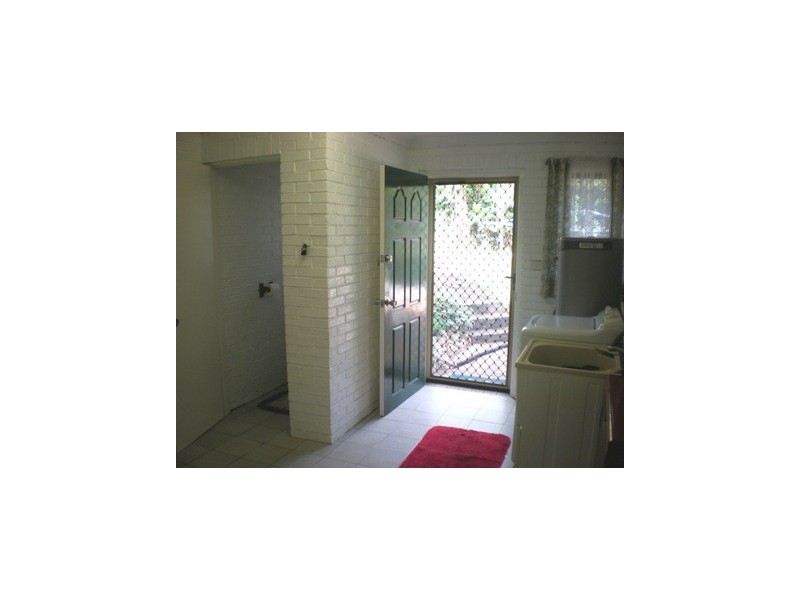 4 Dee Street, Mount Morgan QLD 4714