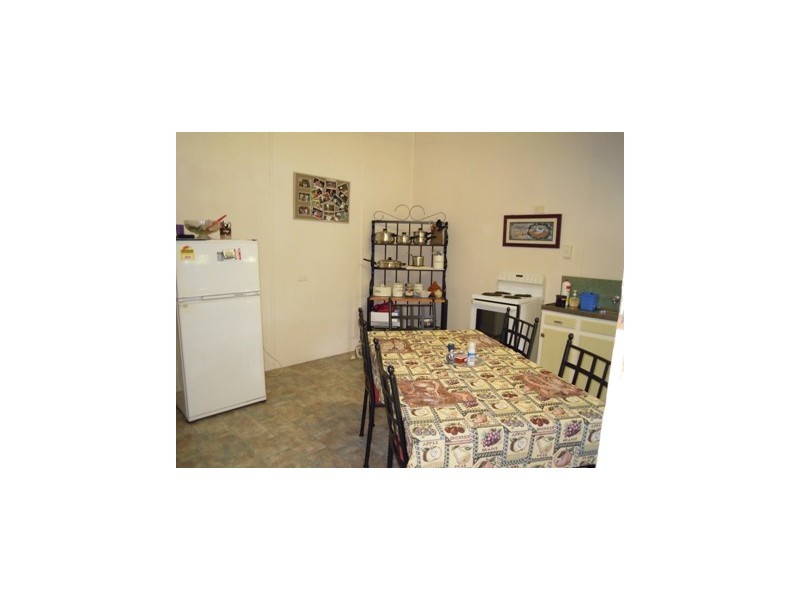 Park Avenue QLD 4701