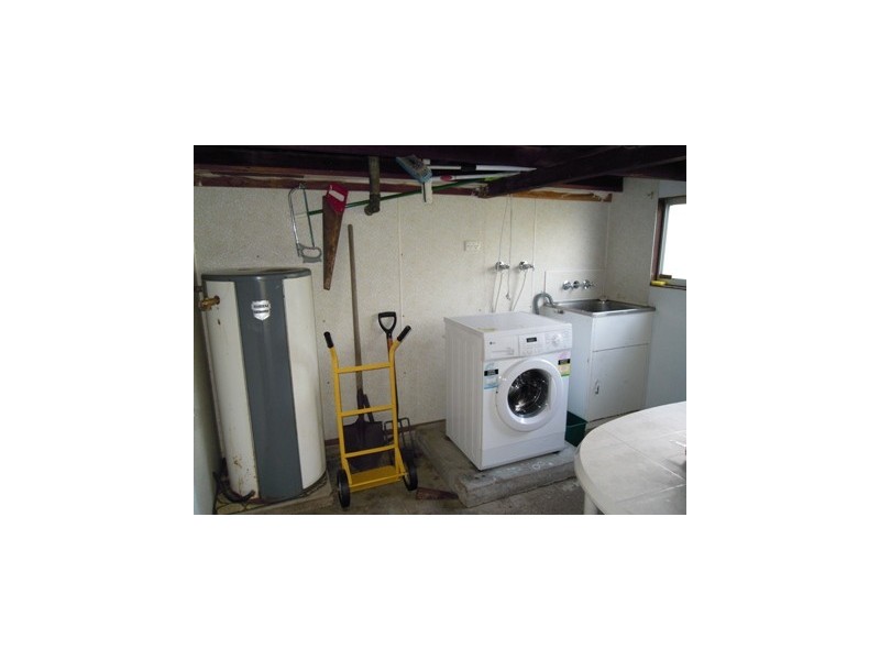 Park Avenue QLD 4701