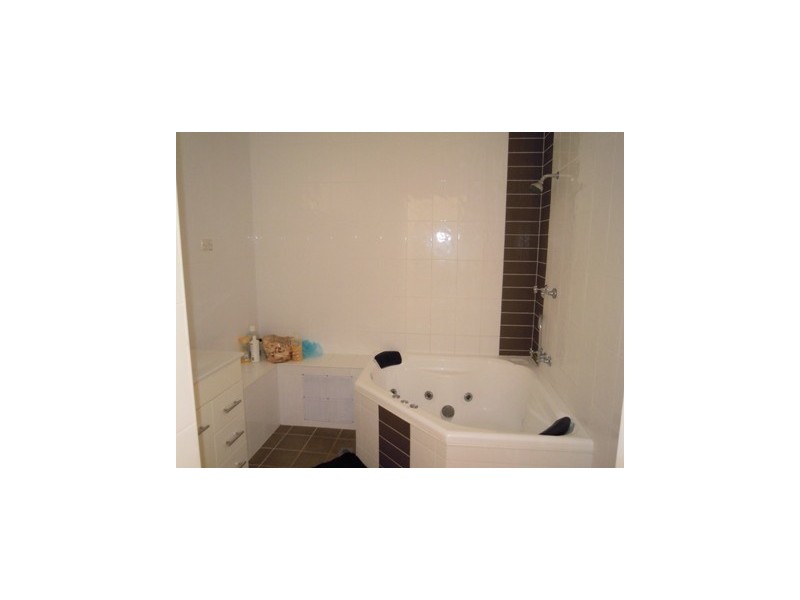 Unit 8/260 Quay, Rockhampton City QLD 4700