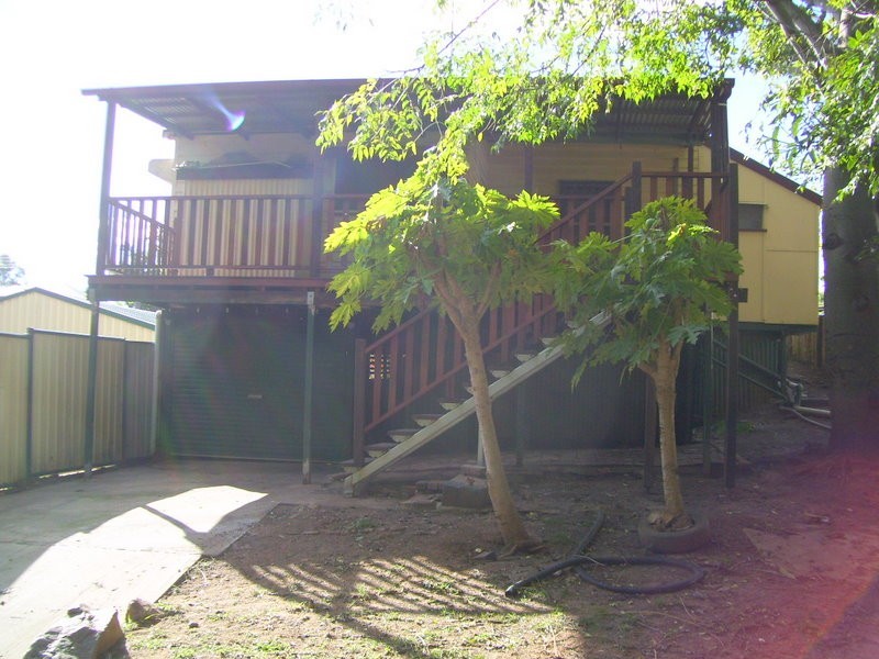 24 Dee Street, Mount Morgan QLD 4714