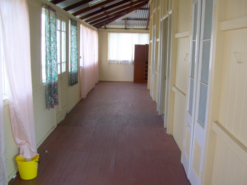 47 Dee Street, Mount Morgan QLD 4714