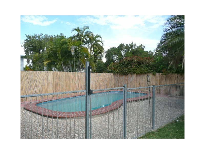66 Kershaw Street, Park Avenue QLD 4701