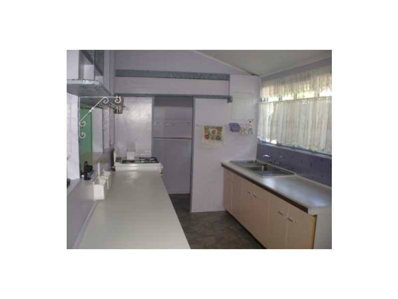 92 East Street, Mount Morgan QLD 4714