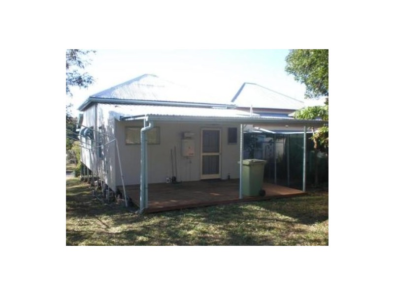 92 East Street, Mount Morgan QLD 4714