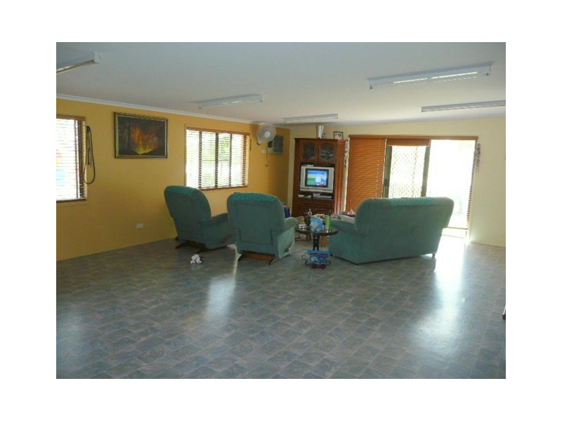 98 Black Gin Ck Rd, Alton Downs QLD 4702