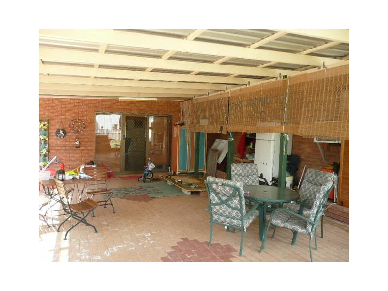 98 Black Gin Ck Rd, Alton Downs QLD 4702