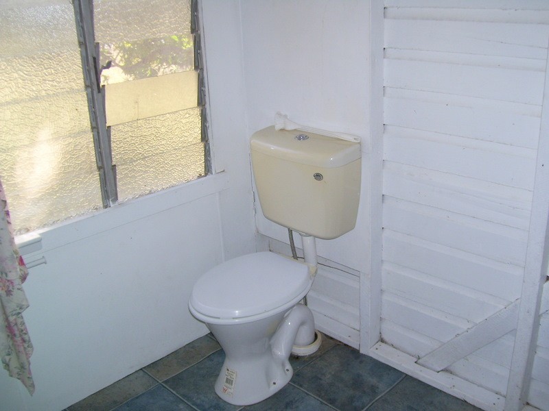 2 Lester Street, Mount Morgan QLD 4714