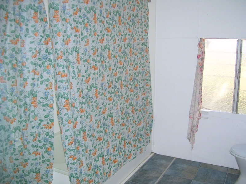 2 Lester Street, Mount Morgan QLD 4714