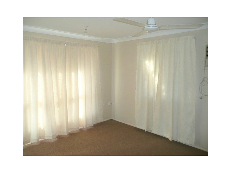 137 Emmerson Drive, Glenlee QLD 4711