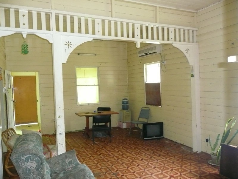 48 Hall Street, Mount Morgan QLD 4714
