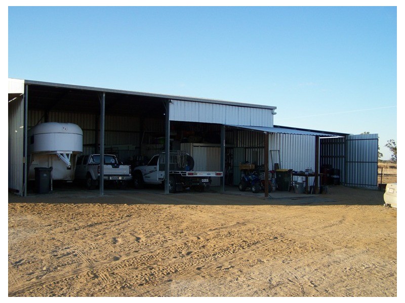 46 Hughes Road, Alton Downs QLD 4702