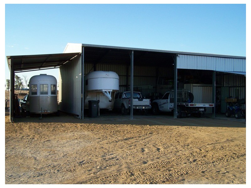 46 Hughes Road, Alton Downs QLD 4702