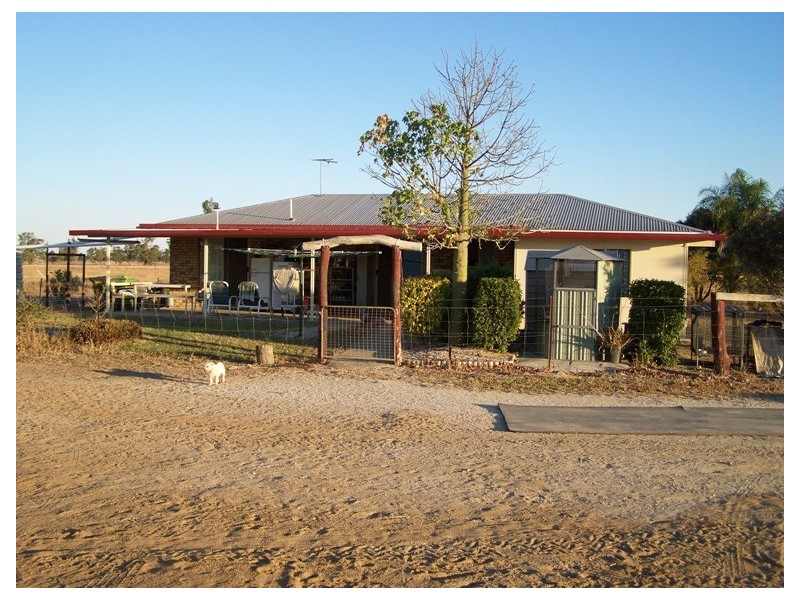 46 Hughes Road, Alton Downs QLD 4702