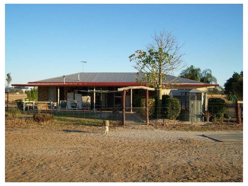 46 Hughes Road, Alton Downs QLD 4702