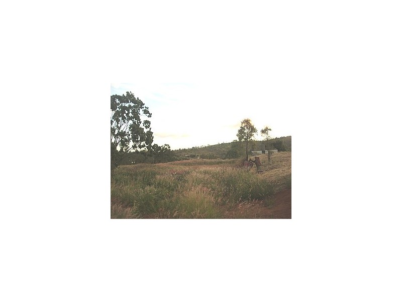 12 McHugh Road, Baree QLD 4714