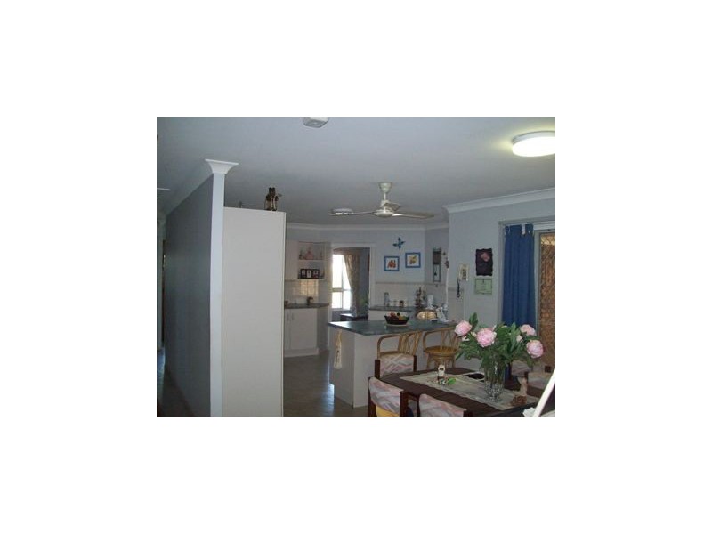 34 Deakin Close, Gracemere QLD 4702