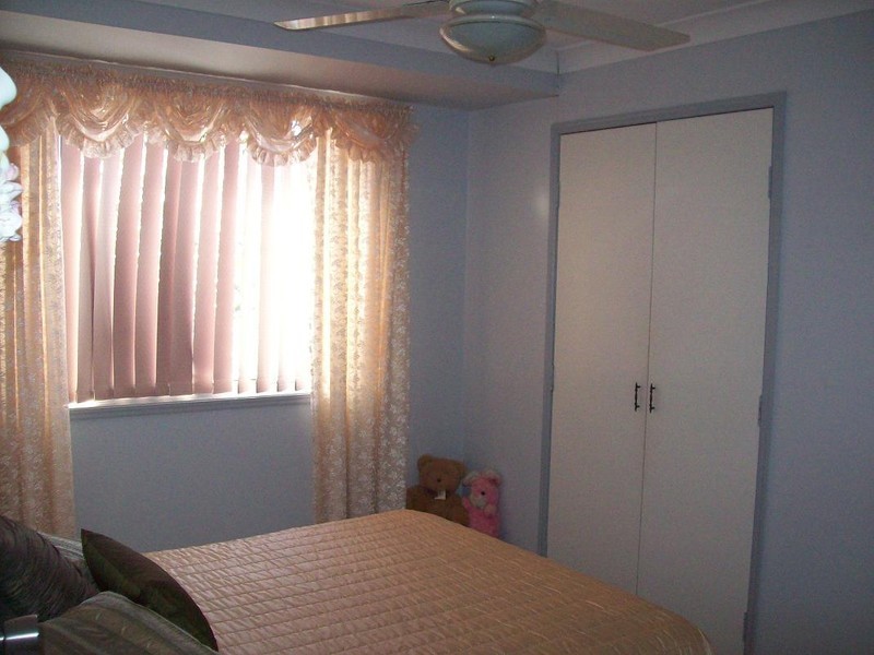 34 Deakin Close, Gracemere QLD 4702