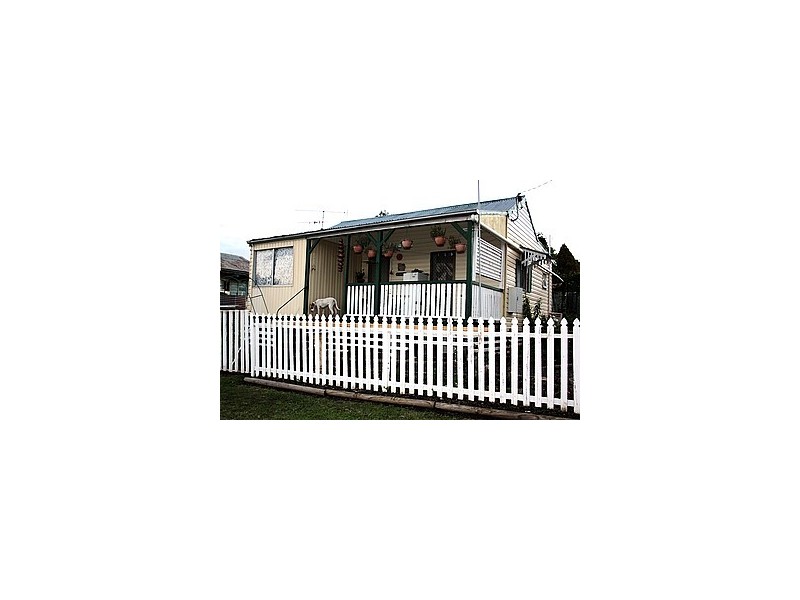 12 Forest Street, Kalpowar QLD 4630