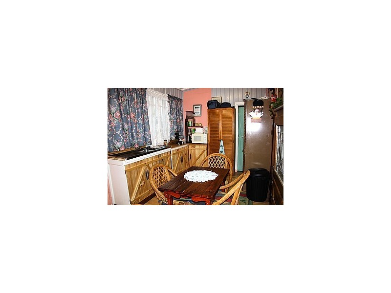 12 Forest Street, Kalpowar QLD 4630