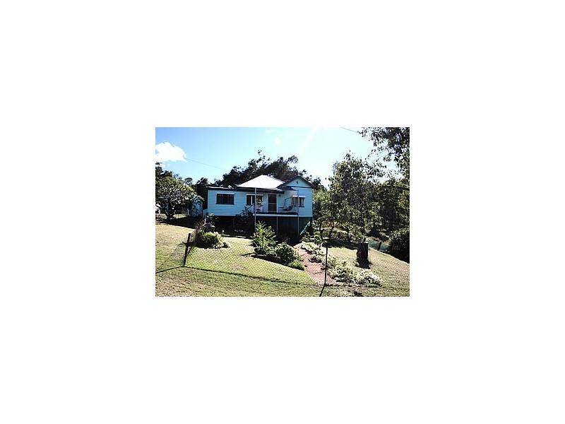 11 Davis Street, Mount Morgan QLD 4714