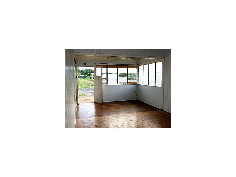 43 Dee Street, Mount Morgan QLD 4714