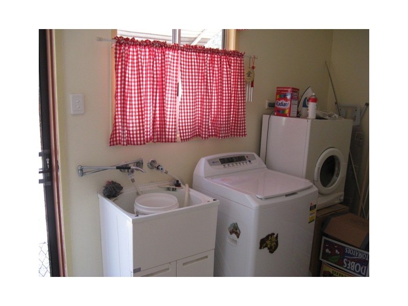 26 Glen Gordan Street, Mount Morgan QLD 4714