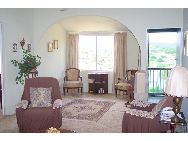 10-12 North Street, Mount Morgan QLD 4714