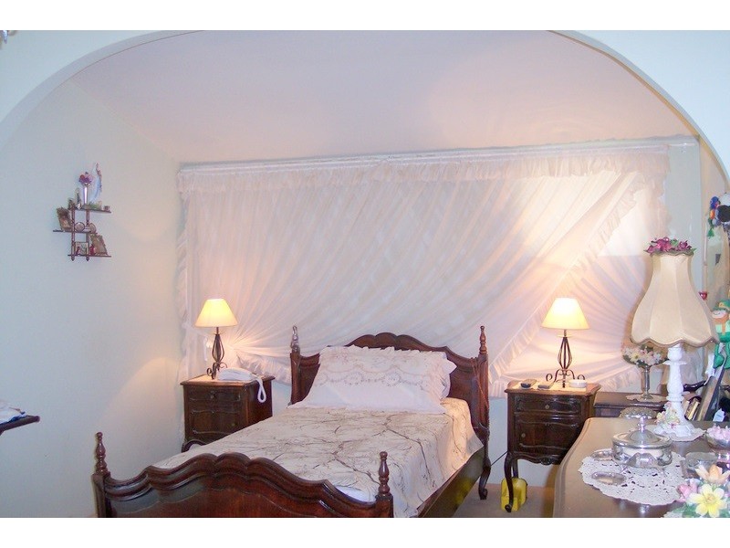 10-12 North Street, Mount Morgan QLD 4714