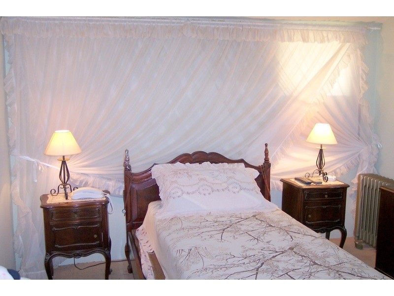 10-12 North Street, Mount Morgan QLD 4714