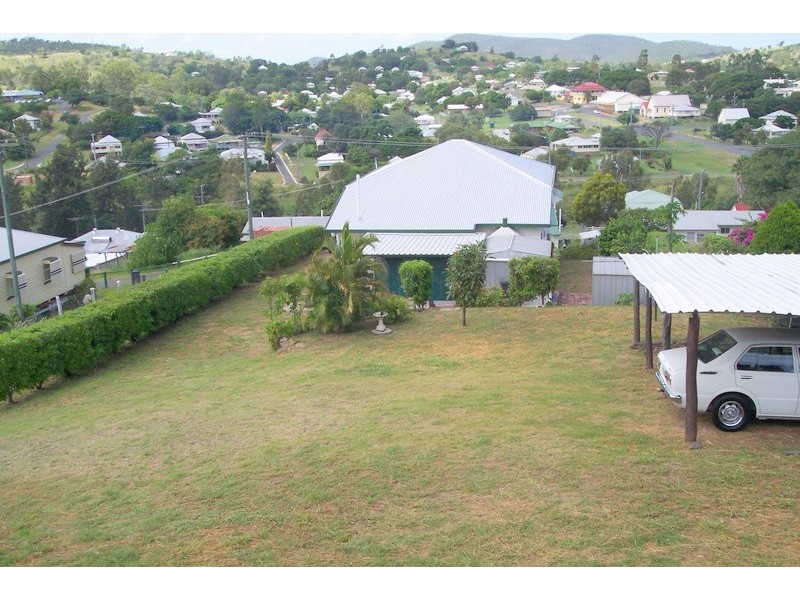 10-12 North Street, Mount Morgan QLD 4714