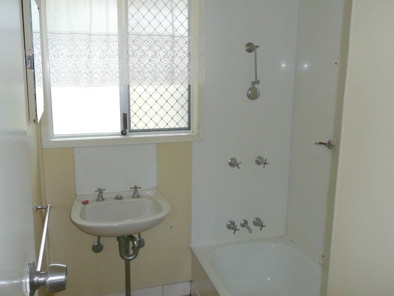281 Pattemore Street, Kawana QLD 4701
