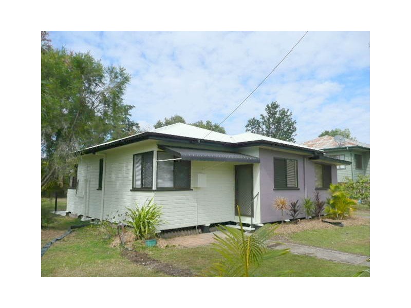 38 Tung Yeen Street, Park Avenue QLD 4701