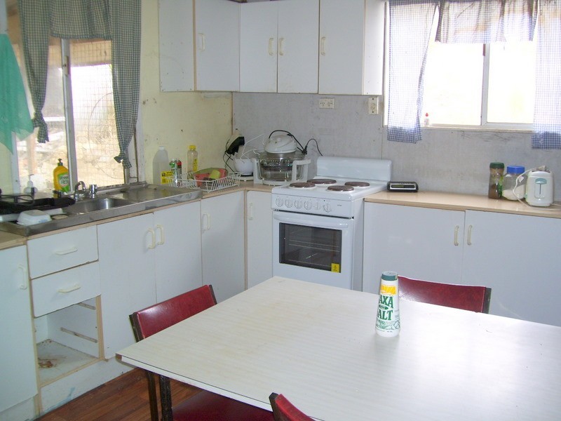 82 River Street, Mount Morgan QLD 4714