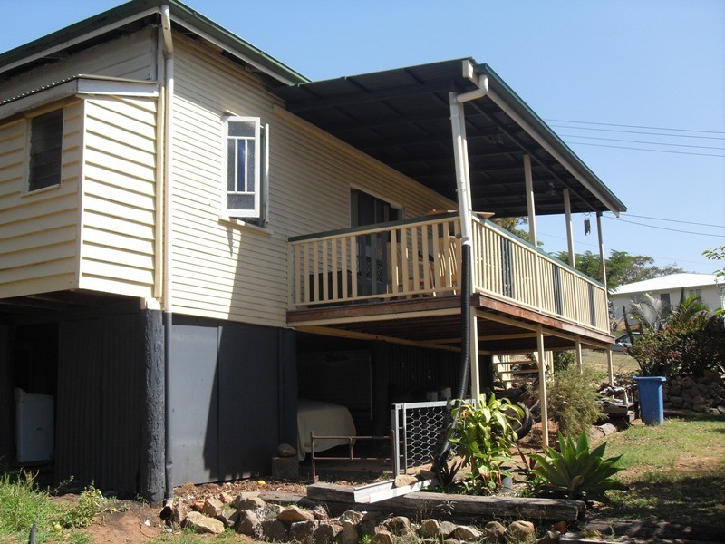21 West Street, Mount Morgan QLD 4714
