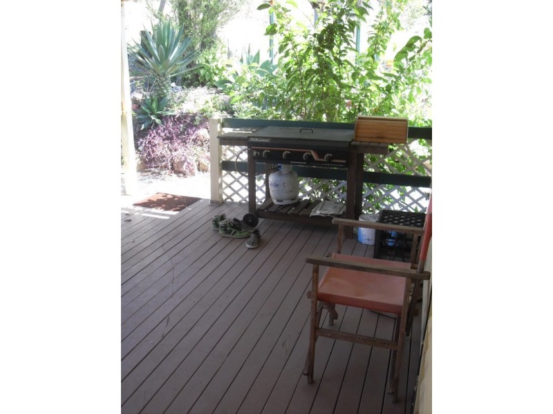 21 West Street, Mount Morgan QLD 4714