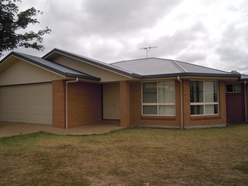 4 Isabel Court, Gracemere QLD 4702