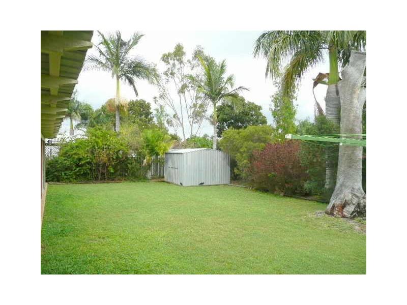 65 Bean Avenue, Parkhurst QLD 4702