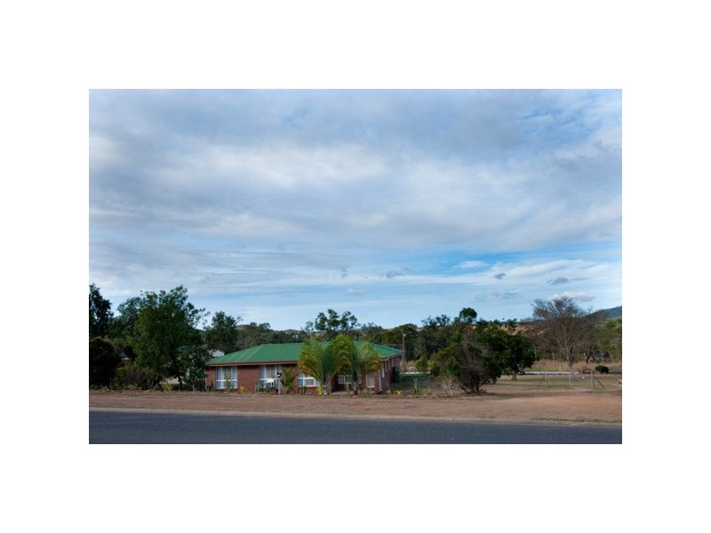 137 Emmerson Drive, Glenlee QLD 4711