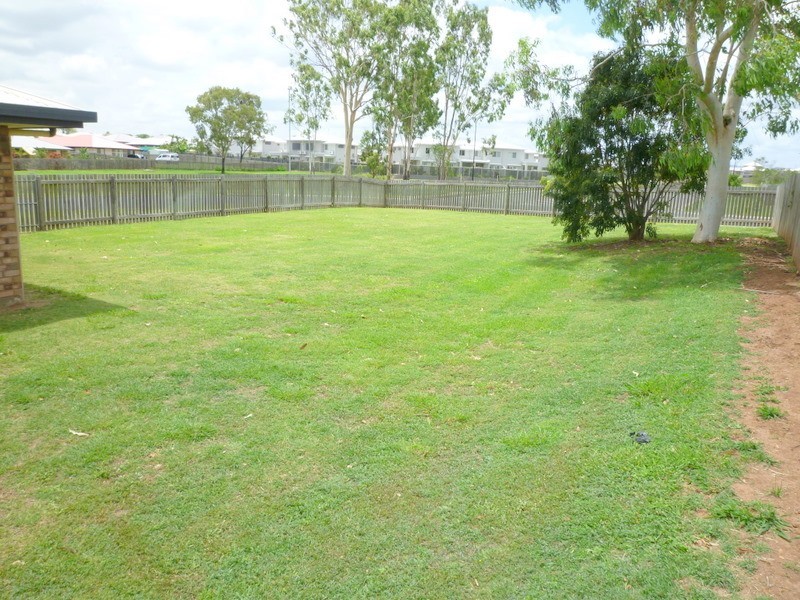52 DONOVAN CRESCENT, Gracemere QLD 4702