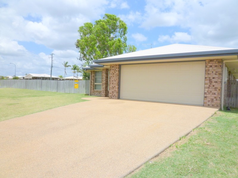 52 DONOVAN CRESCENT, Gracemere QLD 4702