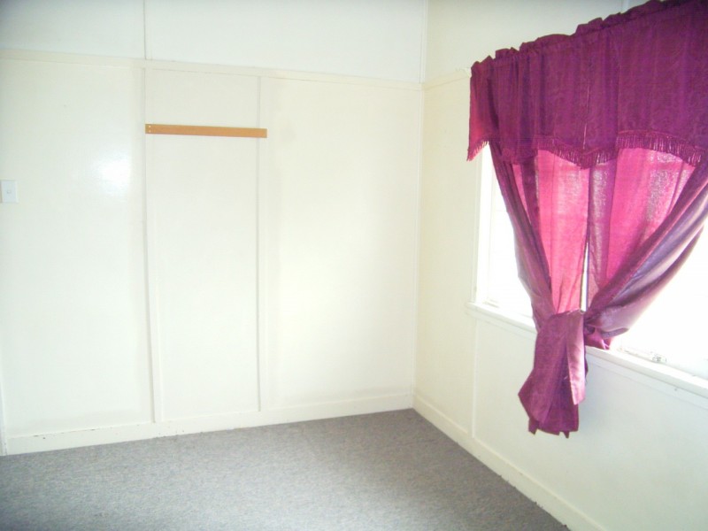 34 Armstrong Street, Berserker QLD 4701