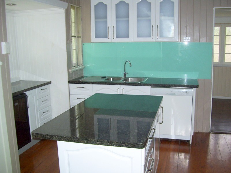 79 Charles Street, Berserker QLD 4701