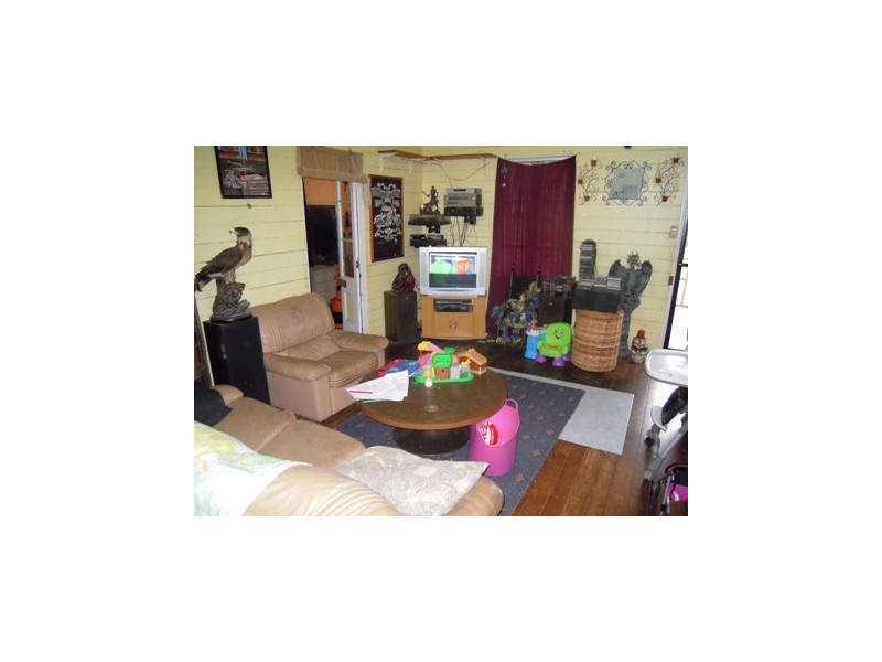 74 River Street, Mount Morgan QLD 4714