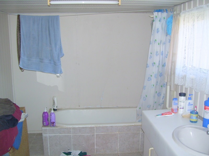 83 James Street, Mount Morgan QLD 4714