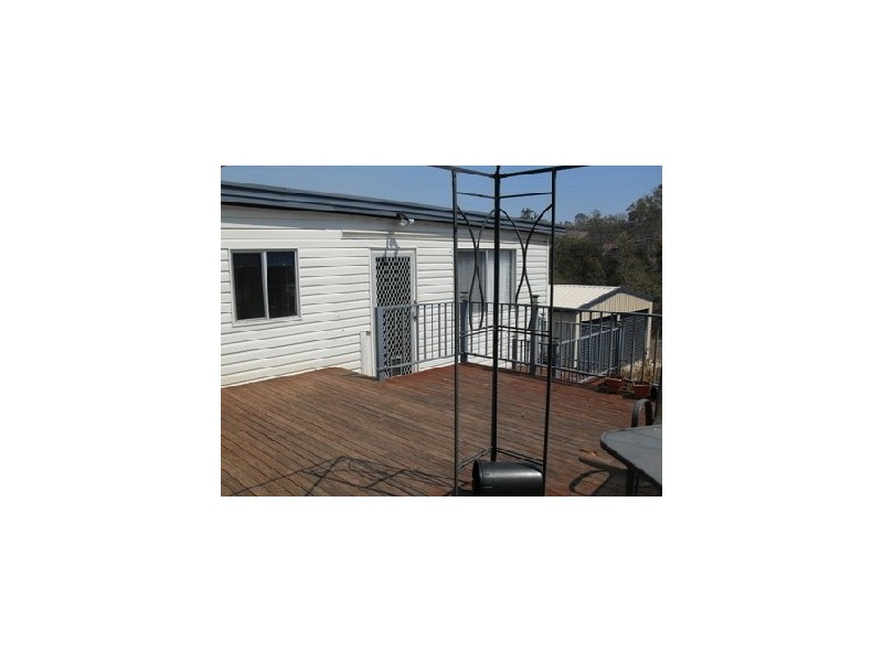 81 Dee Street, Mount Morgan QLD 4714