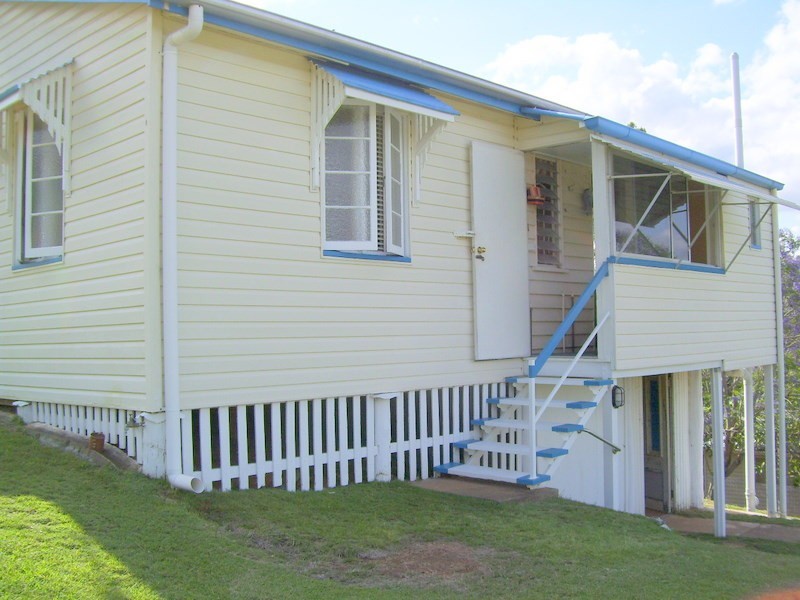 159 East Street, Mount Morgan QLD 4714