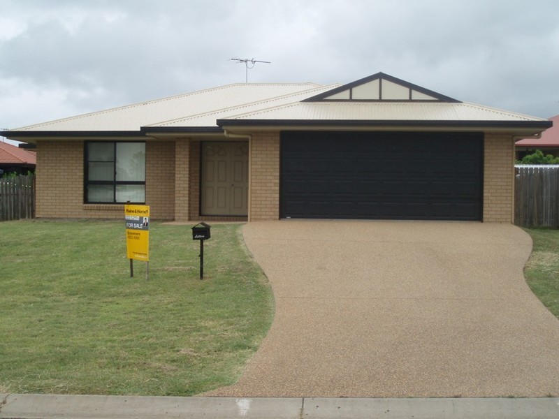 19 Seonaid Place, Gracemere QLD 4702